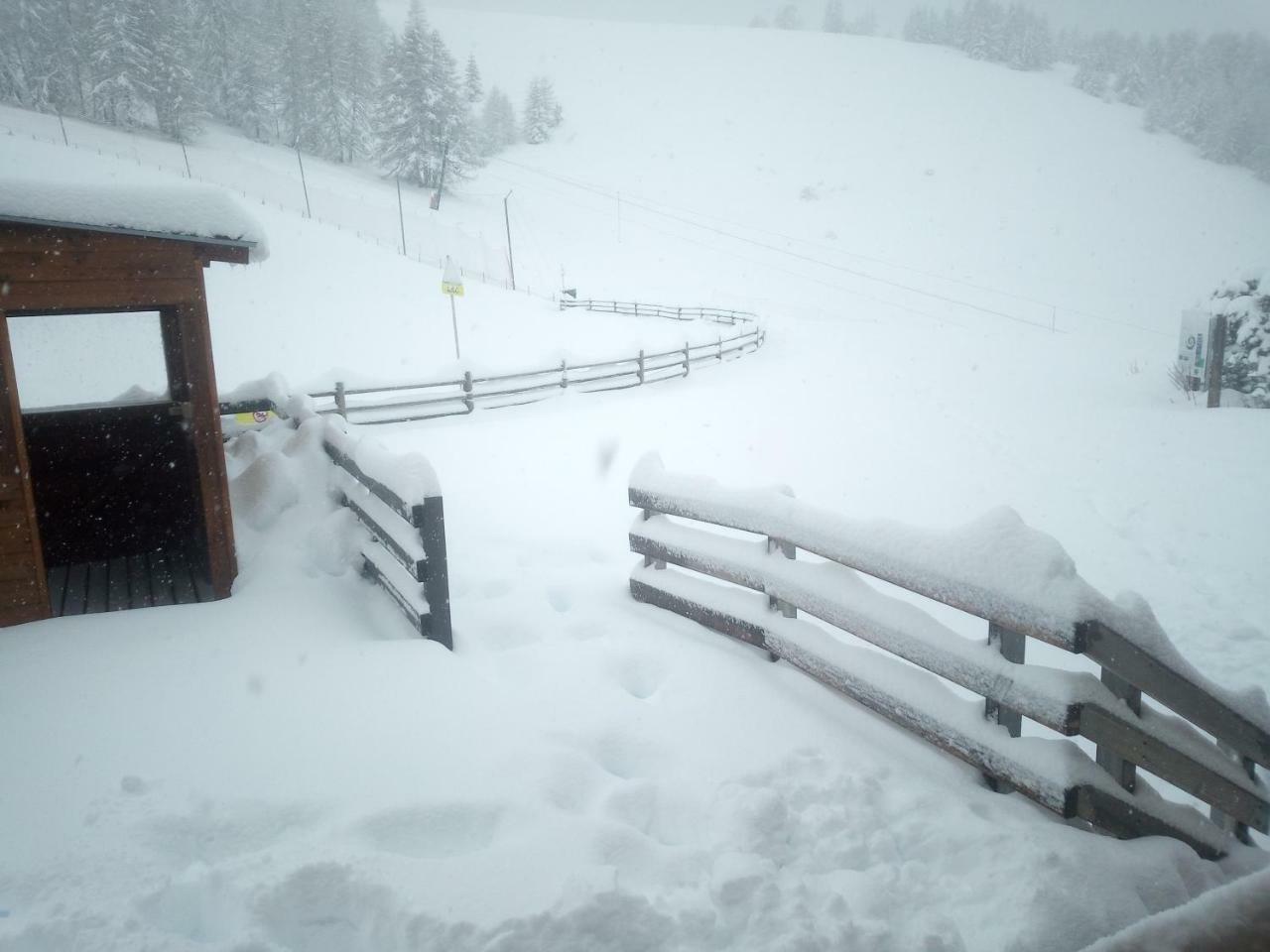 Le Chalet Des Buisses Hotel Roubion Esterno foto