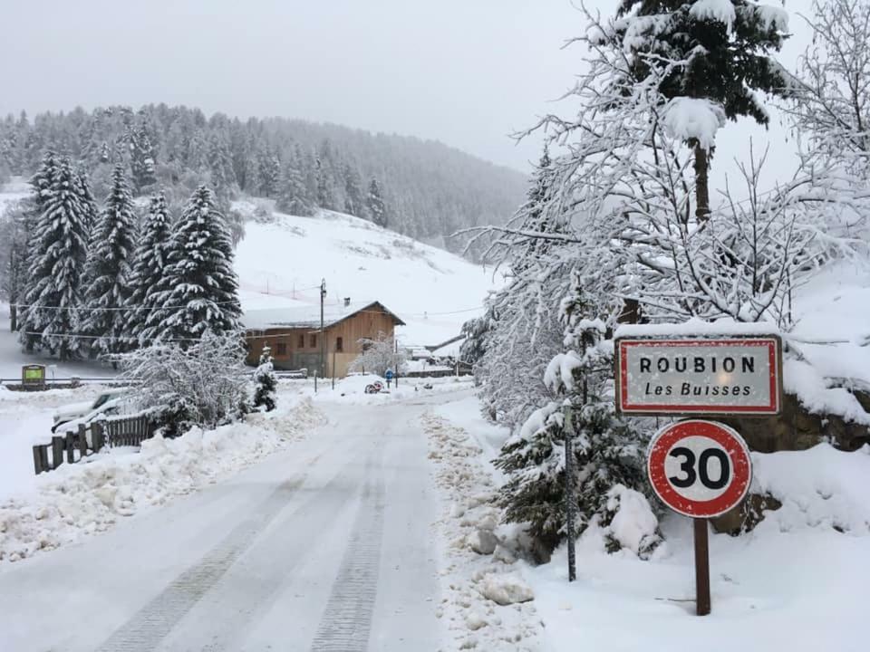 Le Chalet Des Buisses Hotel Roubion Esterno foto